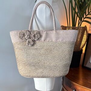Felix Rey New York Elegant Beige Straw Tote Bag with Floral Accents